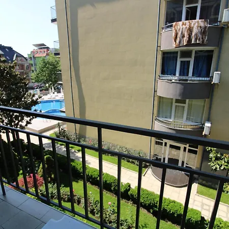 Jasmine - Menada Apartamento